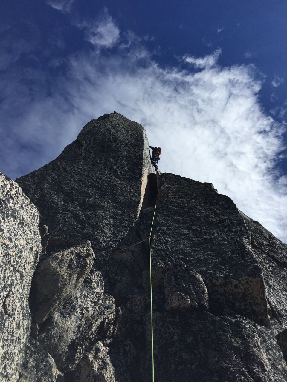 final-aid-moves-to-summit-of-pernod-spire-wine-spires-wa-pass-yoshiko-miyazaki-back